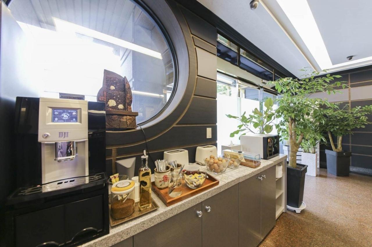 Hotel New Evergreen Мокпо Экстерьер фото